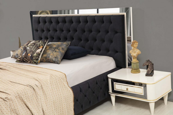 Łóżko Chesterfield z tapicerowanym, luksusowym, podwójnym łóżkiem hotelowym