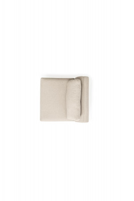 Wygodna 5-miejscowa sofa do siedzenia w prostym beżowym kolorze i nowoczesnym designie