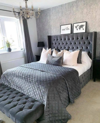 Duże Materiałowe Łóżko Chesterfield Design Tapicerowane Włókiennicze Designerskie Łóżka Podwójne