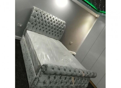 Aksamit Velvet Chesterfield Design Łóżko Rama łóżka Classic Podkładka łóżka Nowość