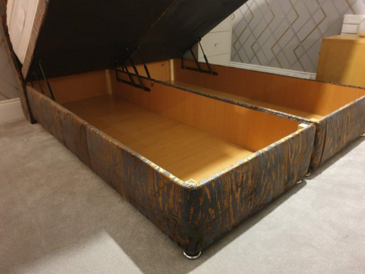 Chesterfield Łóżko Design Sypialnia Łóżko angielskie 180x200cm Włókienniczy Podkładka