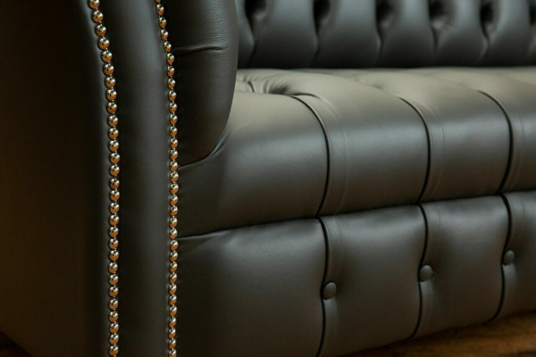Szara designerska trzyosobowa kanapa Chesterfield Skóra