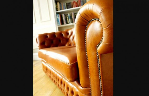 Chesterfield Sofa Couch Podkładka Materiał Skóra Couchen Brown Ustawić 3 miejsce do siedzenia
