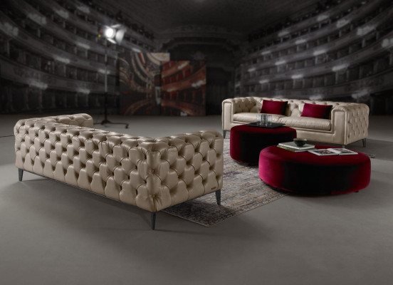 Luksusowy zestaw sofowy 3+3 w kolorze beżowym z Chesterfield