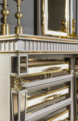Zestaw Sypialnia Beżowy Kredens Lustro Metal Meble Design Meble 2-częściowy.