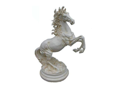 Rzeźba konia, abstrakcyjna miedziana rzeźba konia Pegaza w kolorze, ozdoby w postaci statuetek o wysokości 64 cm.