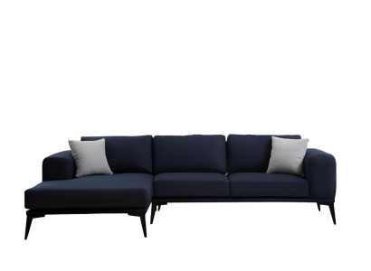 Sofa narożne w kształcie litery L, kolor ciemnoniebieski, jednokolorowy materiał tekstylny z poduszkami, do salonu.