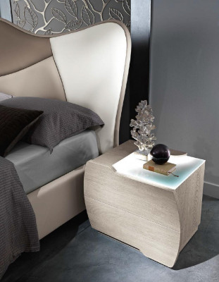 Zestaw 6 sztuk Sypialnia Łóżko Stolik nocny Kredens Lustro Szafa Ustawić