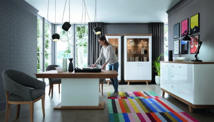 Zestaw 4-częściowy 1x Gablota 2x Kredens 1x Stół obiadowy Design salon jadalnia Nowość