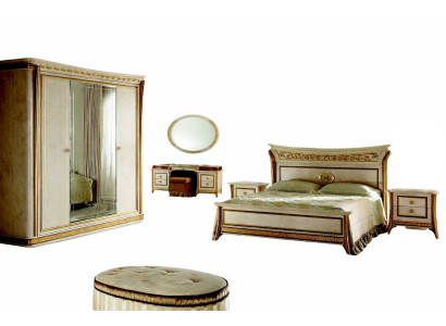 Łóżko + Stolik nocny królewski Sypialnia Łóżko tapicerowane Rococo Designer Meble