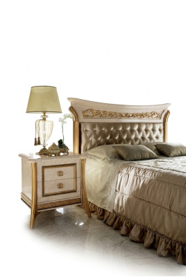 Stolik nocny konsola nocna Meble Sypialnia Classic Meble Classic Baroque