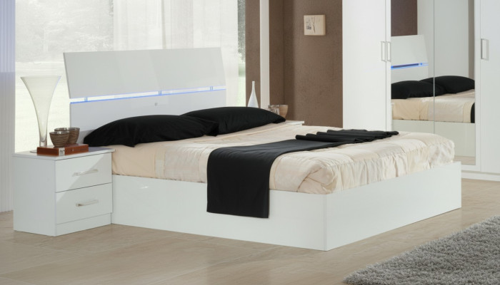 Podwójne łóżko Łóżko 2x Szafki nocne Łóżko Design Modern Style 3-częściowe. Dioda LED