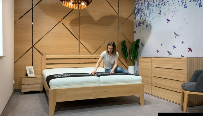 Sypialnia Łóżko Drewniane Oryginalne Drewno Łóżko Hotelowe 180x200 Style Massive Meble bed