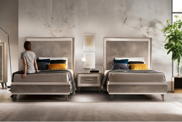 Zestaw Hotelowy 2x łóżka Stolik nocny Design Sypialnia 3-częściowy. Meble arredoclassic