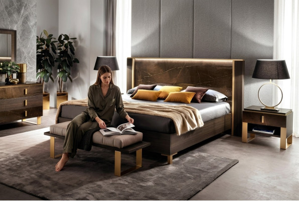 Łóżko Podkładka Classic Podwójne łóżko Drewno 180x200cm Hotel bed Sypialnia Nowość