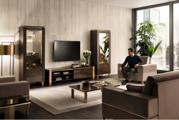 Jednostka ścienna Szafka pod telewizor Elegante Gablota Living Room Design Classic 3-częściowa.