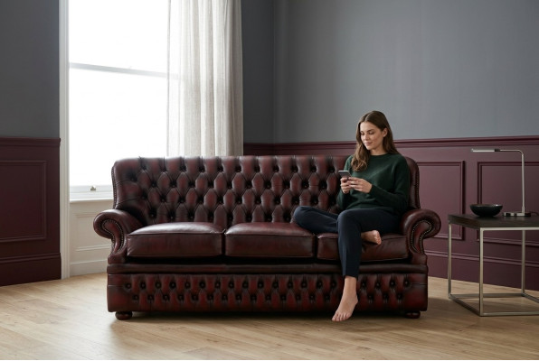 Brown Chesterfield 3-miejsce do siedzenia w designerskiej kanapie do salonu w stylu Antyka