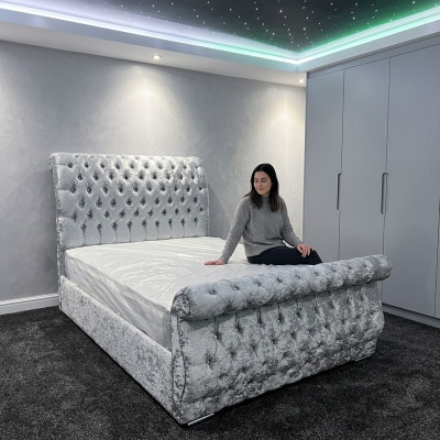 Aksamit Velvet Chesterfield Design Łóżko Rama łóżka Classic Podkładka łóżka Nowość