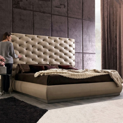 Beżowy panel ścienny Chesterfield luksusowe designerskie łóżko podwójne