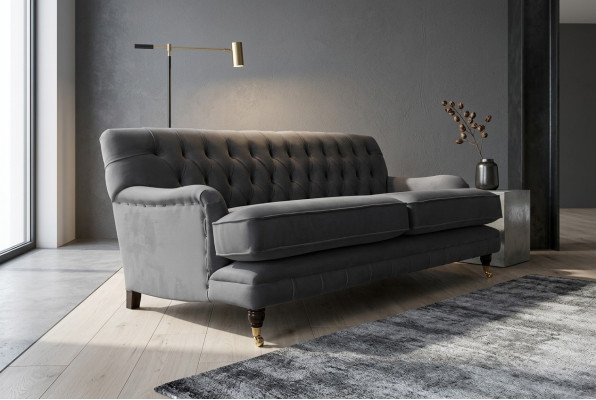 Chesterfield 3-osobowa sofa pokryta tkaniną. Kanapka w salonie. Sofa welurowa nowa.