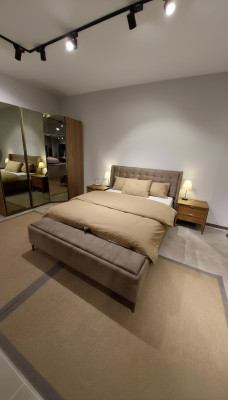 Sypialnia luksusowe łóżko podwójne projekt eleganckie nowoczesne łóżko nowy hotel