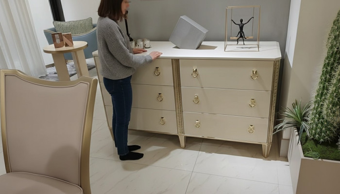 Kredens 160 cm Kredens Sypialnia Meble Drewno Nogi wielofunkcyjne Nowoczesne
