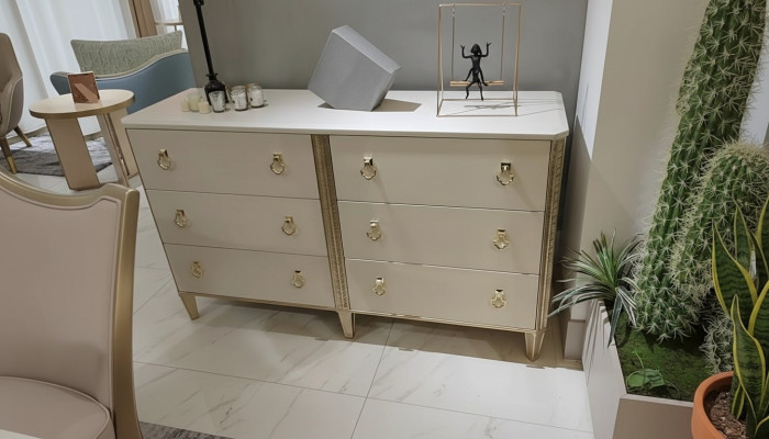 Kredens 160 cm Kredens Sypialnia Meble Drewno Nogi wielofunkcyjne Nowoczesne