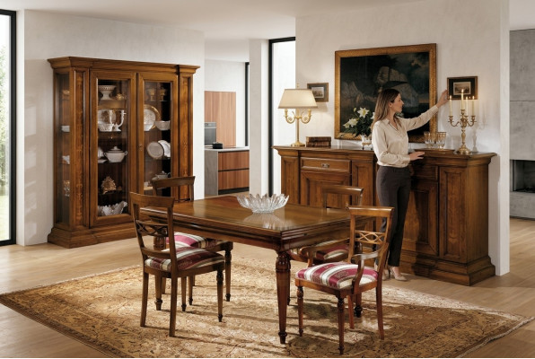 Kompletny Stół obiadowy 4 Krzesła jadalnia Zestaw Ess Grupa Drewno Zestaw Gablota Kredens