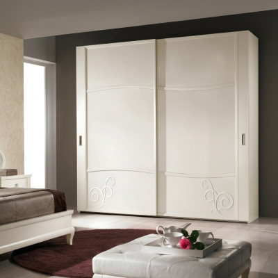 Szafa Szafa z drzwiami przesuwnymi Sypialnia Ściana Drewno Design Szafki
