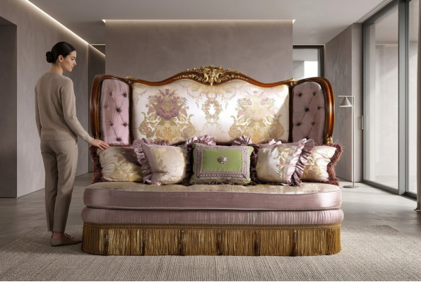 Ponadczasowa elegancja stylowa fioletowa trzyosobowa sofa Chesterfield do Twojego domu
