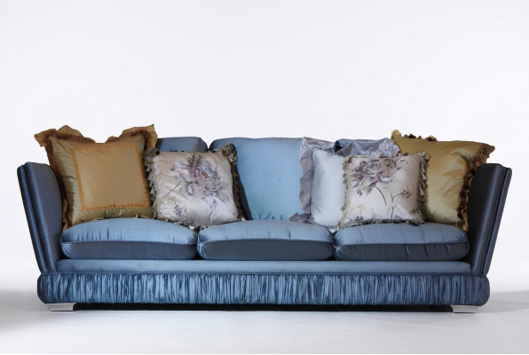 Klasyczna sofa trzyosobowa Kolor niebieski salon Włókienniczy sofa klasyczna