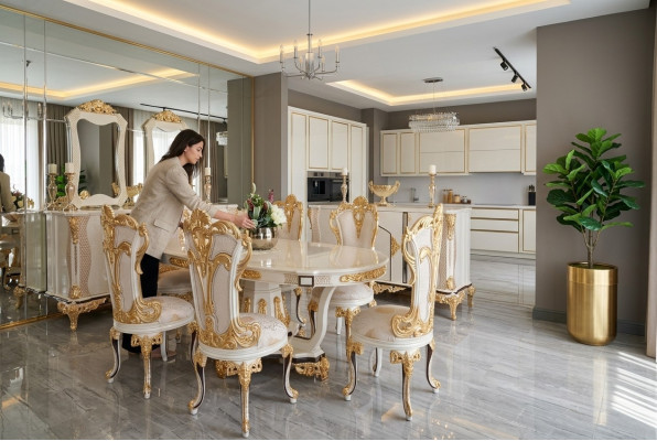 Elegancka jadalnia w kolorze złota do wyrafinowanych wnętrz