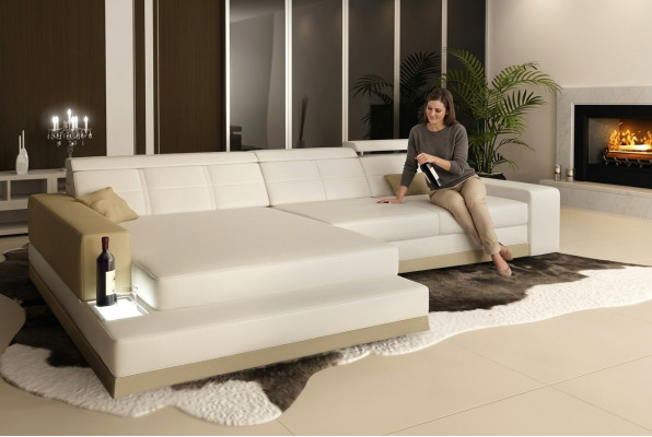 Skórzana sofa z USB Żywy krajobraz Narożnikowa kanapa Narożnik Ustaw Design Modern Sofa C4010B