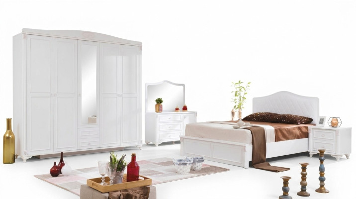 Luksusowy zestaw Sypialnia 4 sztuki. Łóżko 2 Szafki nocne Kredens Country House Meble Nowe