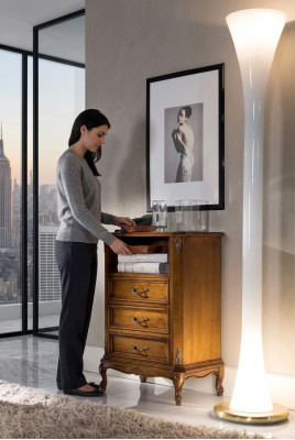 Klasyczne meble drewniane Kredens brązowy salon z 3 szufladami Design Lampa