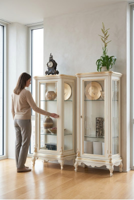 Witryna drewniana Wysokiej jakości witryny Gablota Classic Meble Design Biały