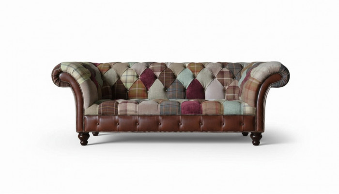 Kolorowa designerska sofa trzyosobowa z wzorem Chesterfield
