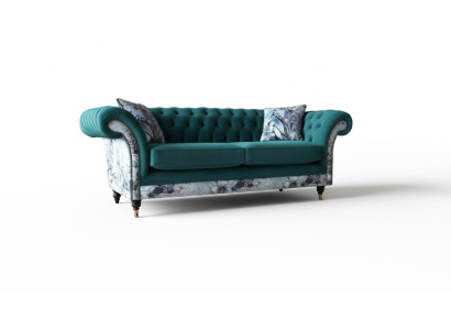 żywa trzyosobowa sofa z Chesterfield w delikatnym szmaragdowym kolorze z kwiatowym wzorem