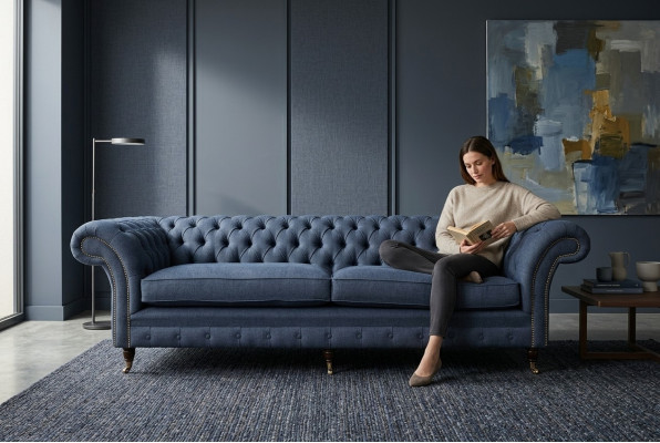 Designerska Sofa Chesterfield 4 miejsce do siedzenia Material Couch Blue Podkładka Living Room