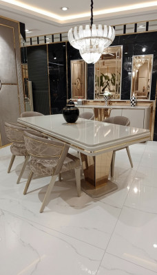 Projektant Stół obiadowy Wyrazisty projekt stołu Elegancki New Modern