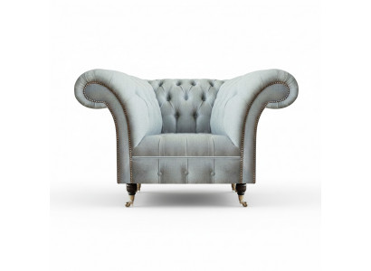 Fotel Chesterfield w jasnoszarym kolorze - nowoczesne meble tapicerowane do salonu.