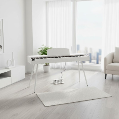 Cyfrowe pianino fortepianowe w połysku białym