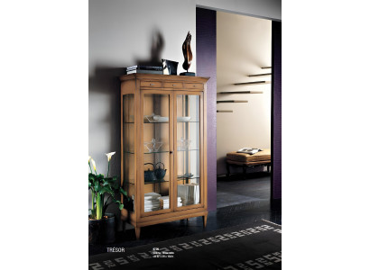 Vitrinen Wohnzimmer Braun Schränke Anrichte hell Vitrine Schrank Klassische